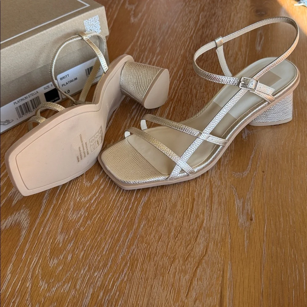 Brand New Dolce Vita Platinum Stella Britt heel size 9 with box - Picture 2 of 5